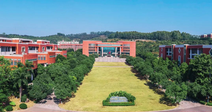 广东华商技工学校美术绘画专业(三年高职高考班)